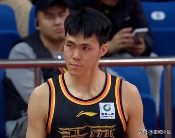 九游体育在线网站-历史罕见里程碑！庞峥麟“菜鸟”赛季入选CBA本土最佳一阵